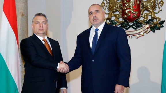 Bulgarien lovar att ställa upp för Ungern i striden mot EU