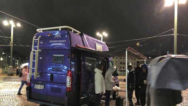 Gängkriminaliteten i Göteborg ska stoppas – med kaffe och smörgås