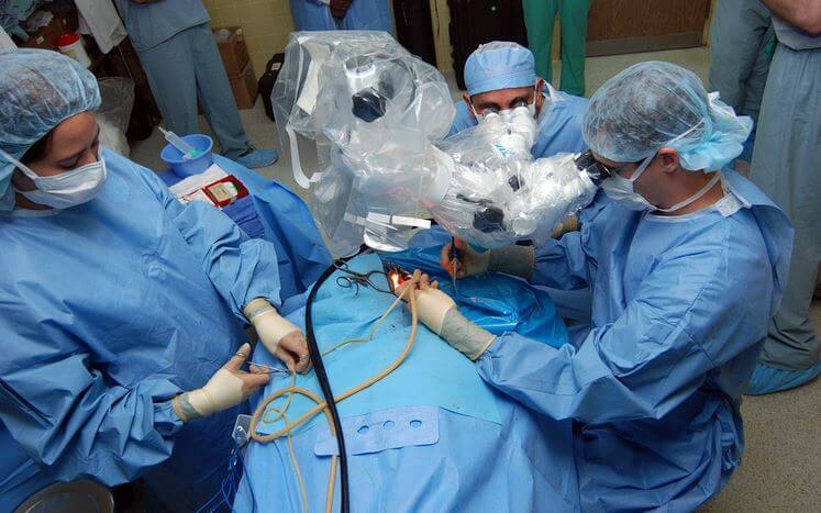 Väntade på canceroperation i 75 dagar – dog