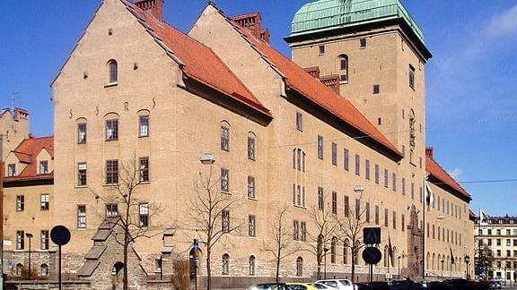 Första ”samtyckes”-domen: borde ha frågat kvinnan efter ”tvetydiga signaler”