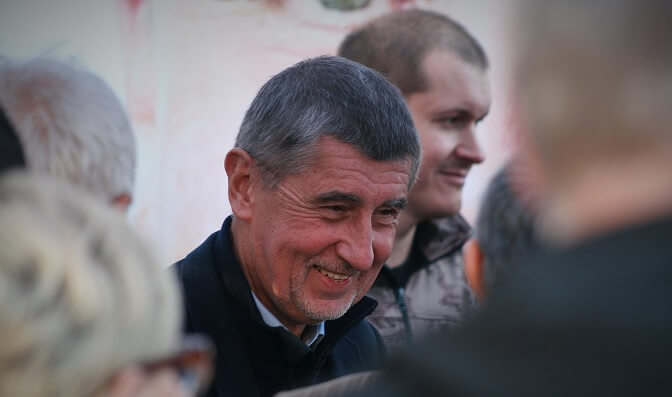 Tjeckiske premiärministern: ”Illegala migranter måste åka hem”