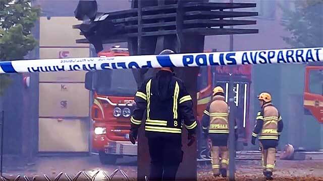 Tonårstjejer gripna i ’utanförskapsområde’ i Uppsala – misstänks ha bränt ned skola till grunden