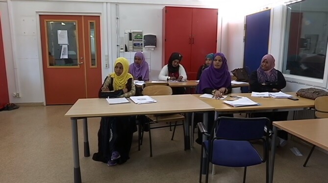 Utbildning på somaliska ska lösa bristen på undersköterskor