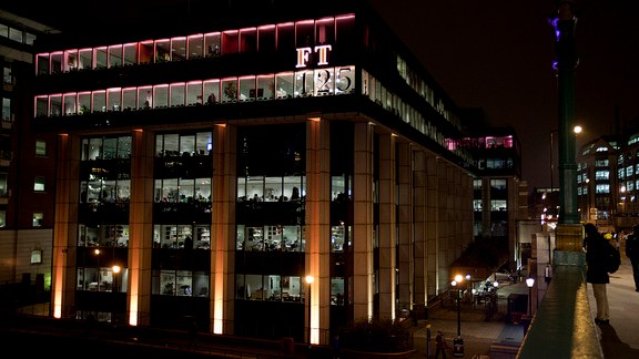 Tidningen Financial Times har ett verktyg som varnar om en artikel citerar för många män