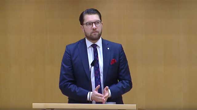 Åkessons betyg på de övriga partiledarna ”Sandlådenivå”