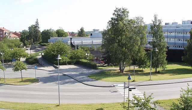 Kommunalråd höjer egna löner rejält – sänker samtidigt för oppositionsråden