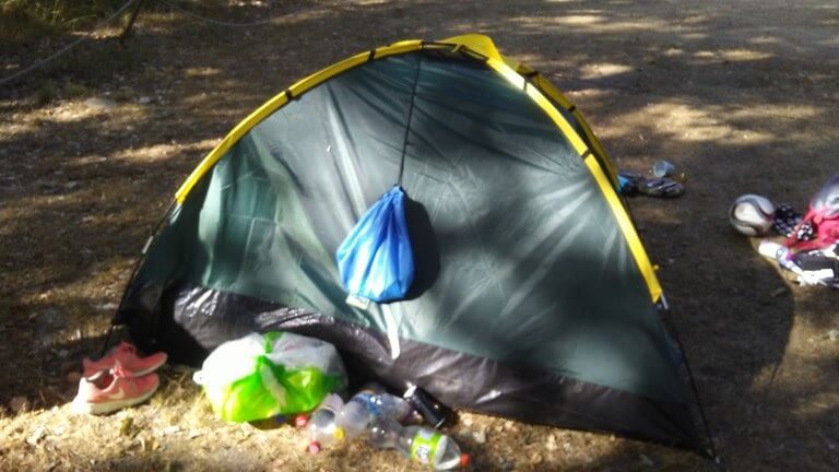 Hemlös kvinna blev erbjuden ett tält av socialtjänsten