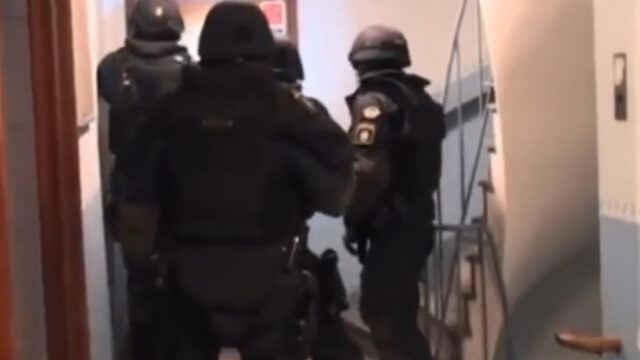 Säpo slog till mot flera personer under morgonen – förberedelse till terroristbrott