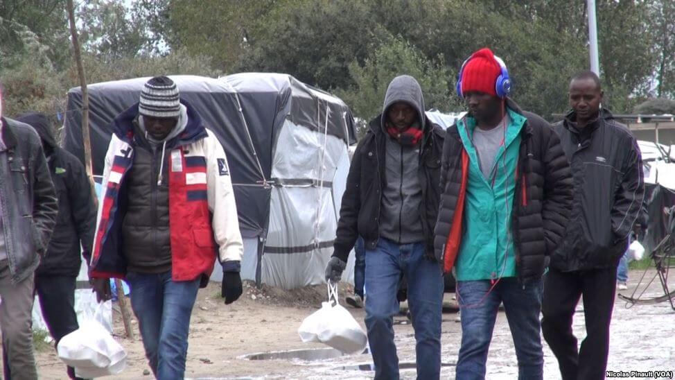 Nästan 8 av 10 fransmän vill inte att Frankrike tar emot fler migranter