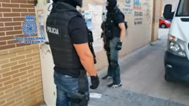 Spansk polis jagar misstänkt marockansk terrorist – väntas slå till mellan jul och nyår