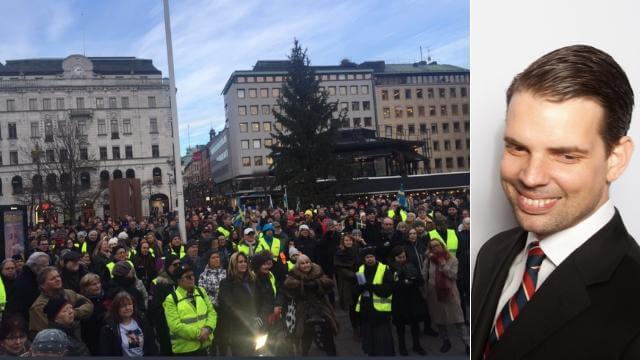 Alex Schulman hånar protestdemonstrationen: ”De såg så sorgsna ut i sina västar, som ledsna vägarbetare”