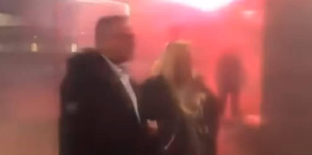 VIDEO: Här beskjuter migranterna tyskar med fyrverkerier i Köln