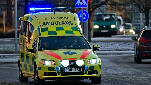 Kvinna blev liggande med skallskador efter cykelolycka – väntade 1 timme på ambulans