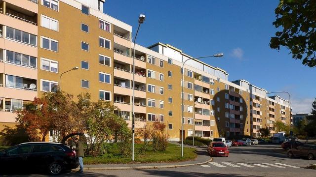 Bostadskön växer i Stockholm – hela 636 000 personer väntar