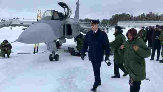 Saab kan flytta tillverkning av Gripen till Indien om man vinner kontrakt