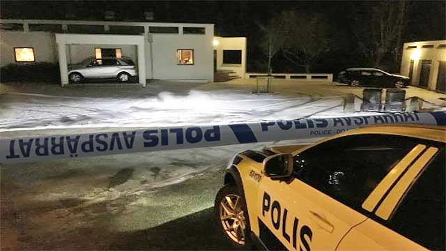 Par i 80-årsåldern rånades i hemmet