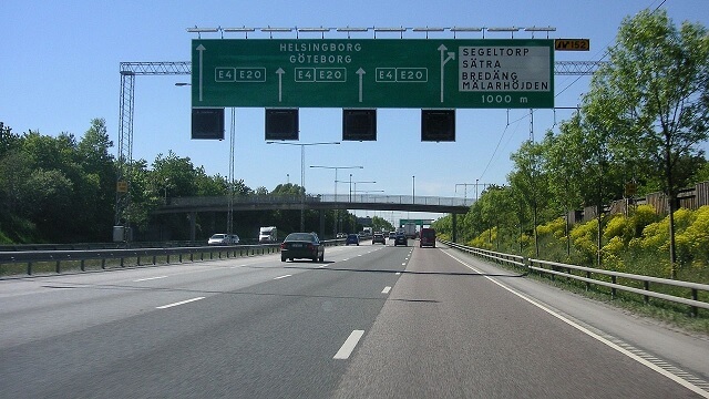 Förbipasserande filmade olycka på E4:an – polisanmäls för olaga integritetsintrång