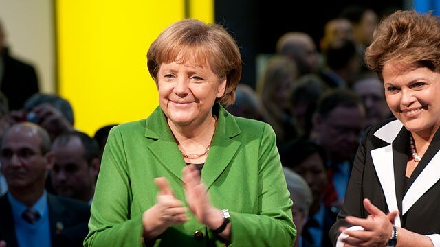 Rapport: Merkels regering kan ha släppt in tusentals krigsbrottslingar