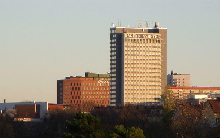 Dagens Nyheter kopplar Hitler till branden i Notre Dame: skedde som han ville