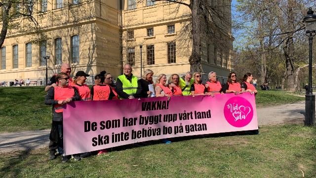 Samnytt-TV: Därför kom svenska äldre ut för att demonstrera