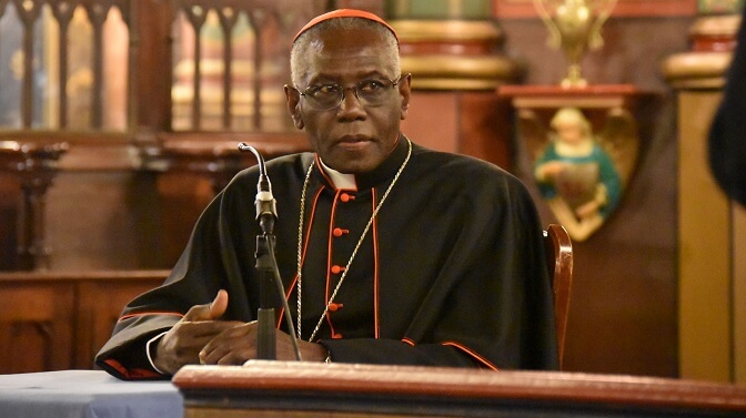 Katolsk kardinal varnar för att Europa kan utplånas med massmigration: ”Som Rom invaderades av barbarer”