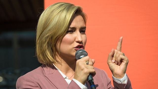 Kristdemokraterna ställer sig bakom regeringens lag – öppnar för större invandring