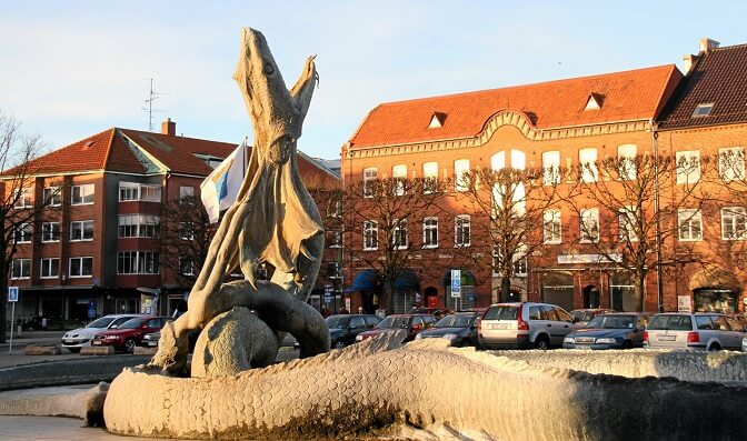 Sommarjobbare ska utföra normkritisk granskning av Trelleborgs statyer