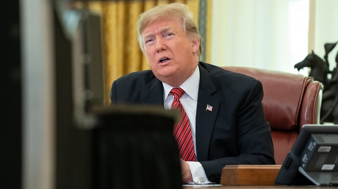 Trump förbjuder arbetstillstånd för illegala invandrare