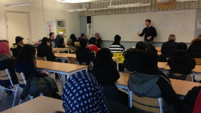 Skola i Angered lägger en miljon om året på att motverka elevers extrema åsikter om sex- och samlevnad