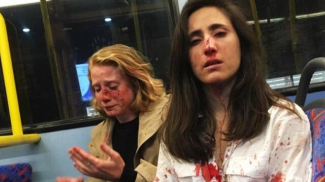 En ”grupp män” rånmisshandlade lesbiskt par på buss