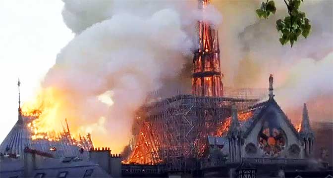 Inte ett öre från miljardärer som lovade jättedonationer till återuppbyggnad av Notre Dame