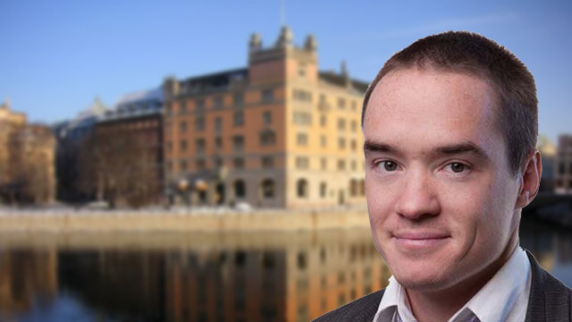 Demokratiskt problem att Sverige är nedsållat av aktivistiska tjänstemän