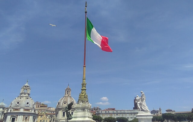 Italien: Antalet italienare minskar för första gången på nästan ett sekel