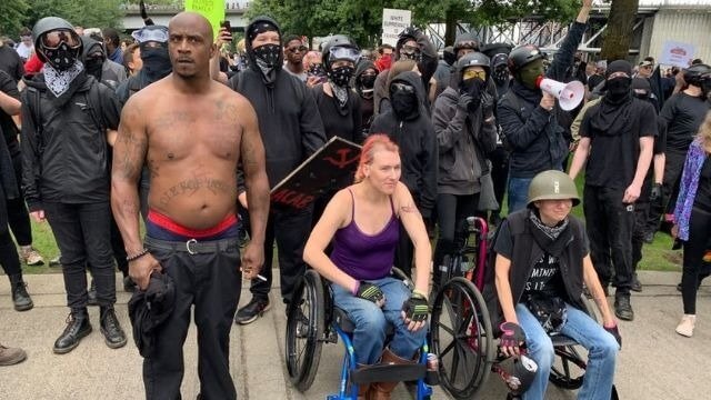 SR förfärade över att Trump vill terrorstämpla våldsbejakande vänsterextremister