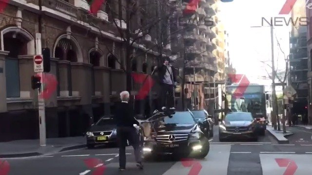 VIDEO: Knivmord i centrala Sydney – skrek Allahu akbar med kökskniv i handen