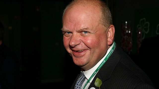 Före detta C-minister Eskil Erlandsson åtalas för sexuella ofredanden