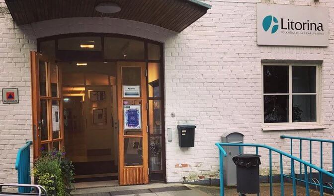 Delade artikel om hbtq-profiler som dömts för sexuella brott mot barn – sparkades