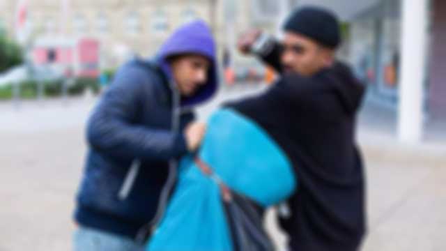 Kristen gatupredikant utsatt för hatbrott av muslimer – hotade med mord