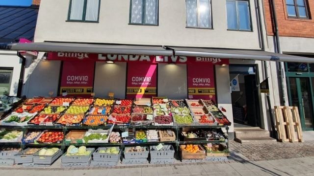 Livsmedelsbutik sprängd i Lund – förbipasserande kvinna allvarligt skadad