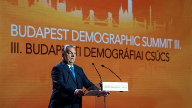 Viktor Orban varnade för demografiskt självmord: ”Det är Europas sjukdom”