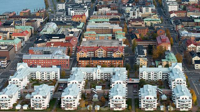 Kommundirektör anlitar ledarskapsguru – för 20 000 kronor per dag