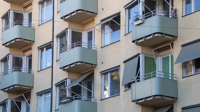 Kommunbeslut: Alla nybyggda lägenheter ska gå till nyanlända