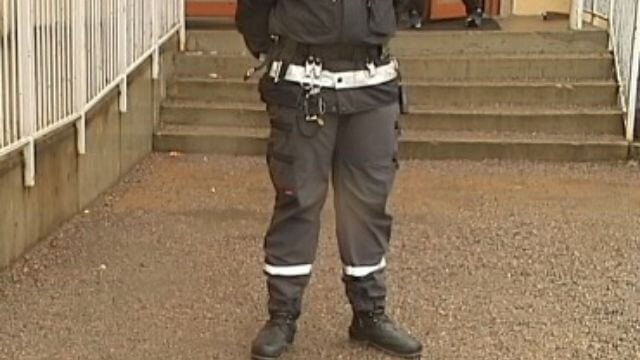 Skolpersonal mordhotades av föräldrar – skolan låser dörrar och anlitar väktare