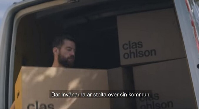 Clas Ohlson kräver att företagets flyttlådor pixlas i Staffanstorps uppmärksammade reklamfilm