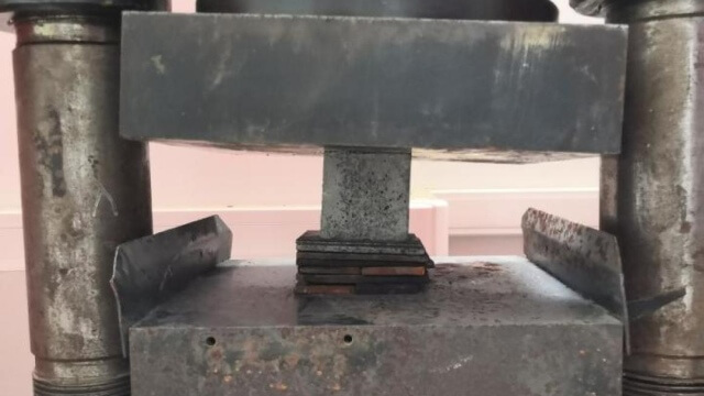 Gummibetong skapas av ryska forskare för att klara hårda smällar