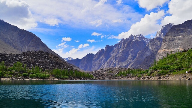 Pakistan inför visumlättnader för 50 nationaliteter – Sverige är inte med