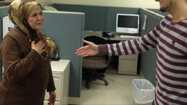 Stark SD-kommun kräver att anställda skakar hand