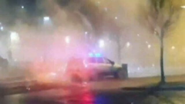 Upplopp i Trollhättan – polis besköts med raketer och smällare