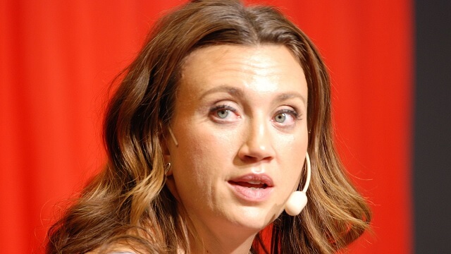 Kritik mot författare som öppnar vårdcentral på Stureplan