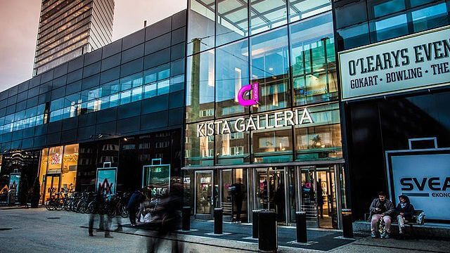 Stort bråk mellan 20-tal personer i Kista Galleria